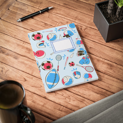 Lief Kawaii Strikjes A5 notitieboek met pastelkleuren, roze strikjes, 150 gelinieerde pagina's en luxe matte omslag. Ideaal voor school, werk, journaling en creatieve notities. Exclusief bij Creatieve Aap.