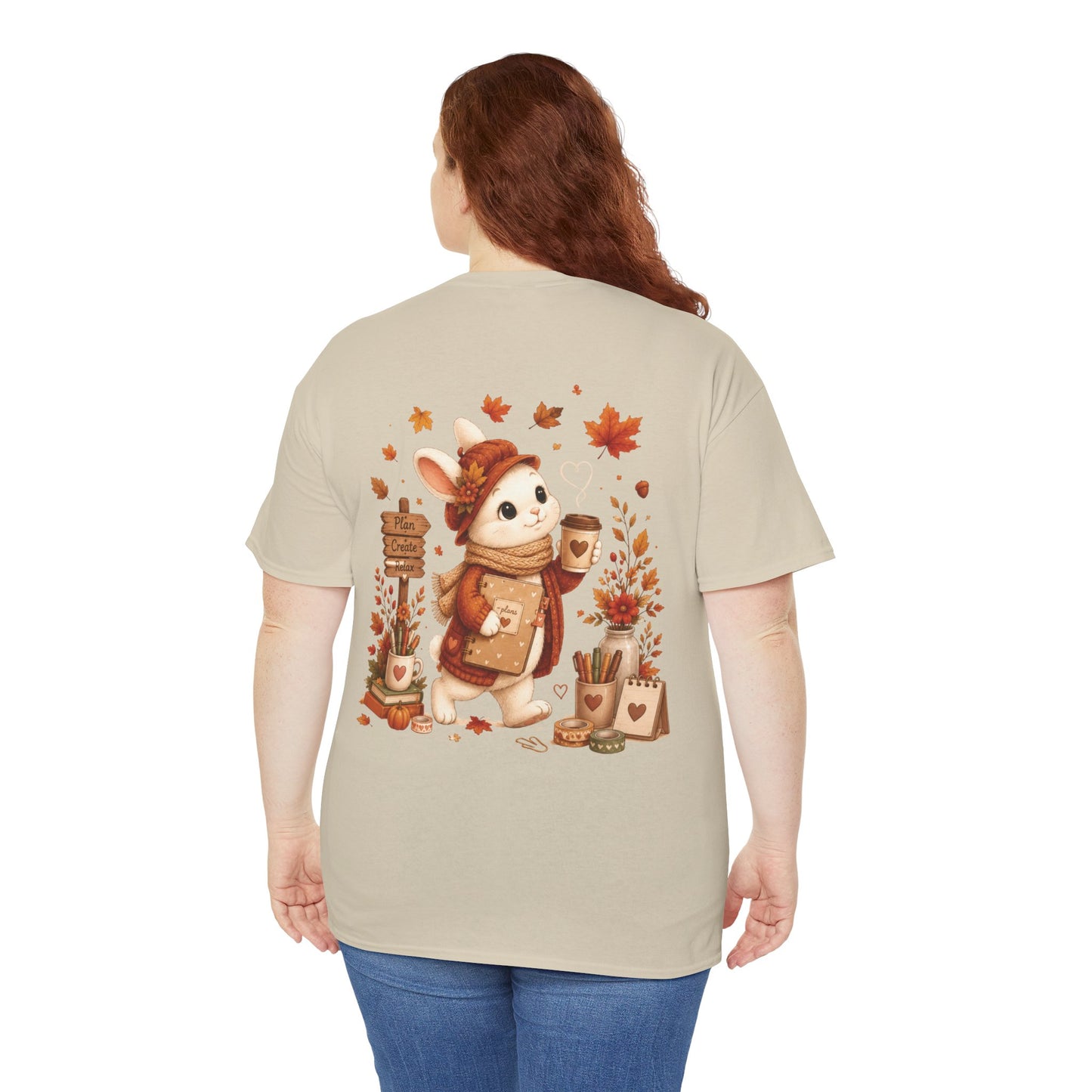 Maggie Cozy Planning Herfst T-Shirt – Dubbelzijdig Bedrukt | Unisex Heavy Cotton Shirt | Herfst Konijn