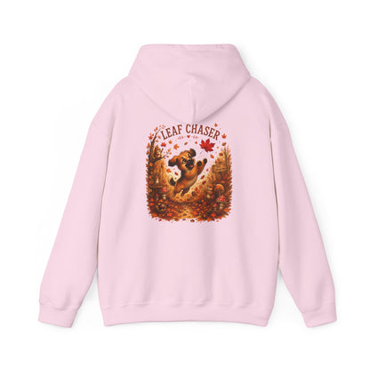 Novi Leaf Chaser Puppy Hoodie – Unisex Herfst Hoodie | Speelse Puppy Design | Gildan 18500