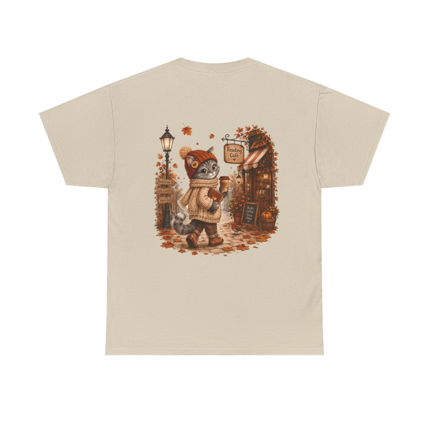 Shelby Cozy Reading Café Herfst T-Shirt – Unisex Dubbelzijdig Bedrukt | Cozy Kat Shirt | Gildan 5000