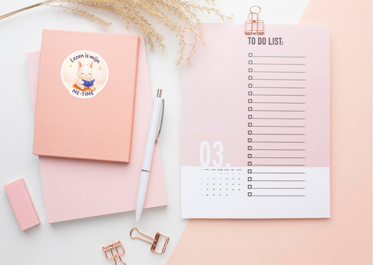 Vinyl Sticker Maggie – Lezen is mijn Me-Time | Creatieve Aap